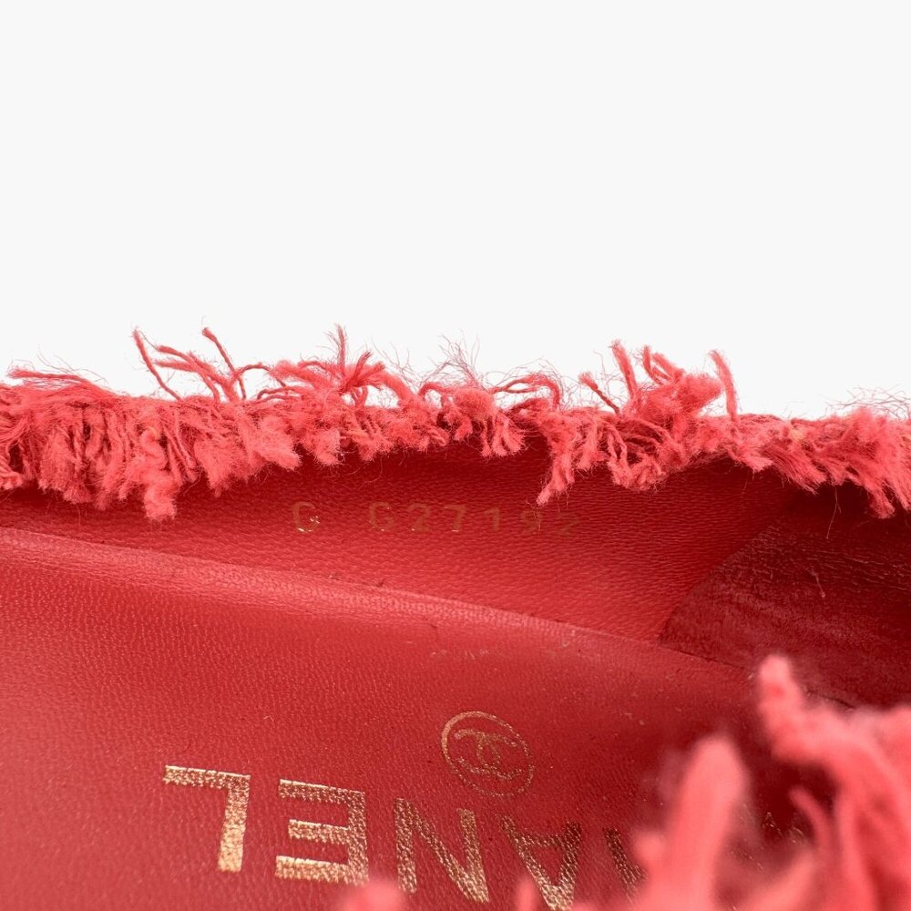 CHANEL Red Tweed Flats with Black Bow - Picture 14 of 15